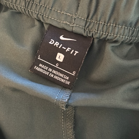 NIKE DRI-FIT TRAINING PANTS Forest Green size large - Picture 10 of 11